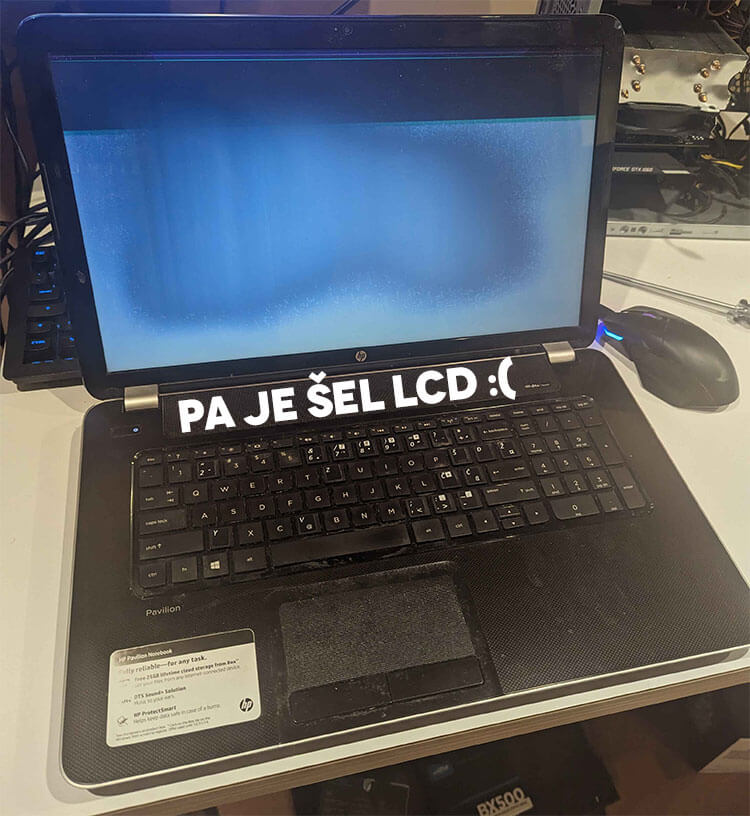 HP Prenosnik kateri potrebuje menjavo LCD zaslona pri HP Servisu HP Prenosnik kateri potrebuje menjavo LCD zaslona pri HP Servisu
